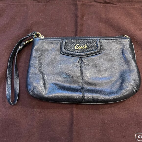 Coach Black Leather Wristlet Purse with Dust Bag Vintage Y2K Designer - Picture 2 of 4